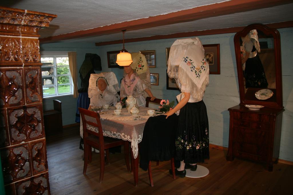 Romantik Landhaus & Pension Klaps Liebling 뤼벤 외부 사진