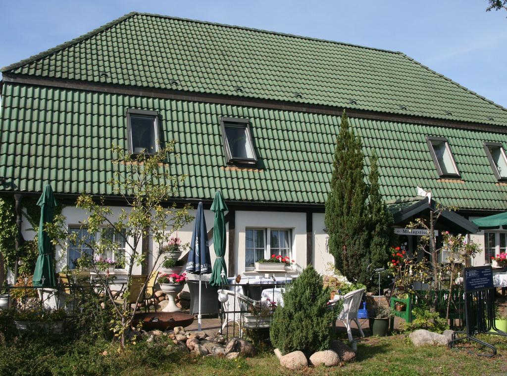 Romantik Landhaus & Pension Klaps Liebling 뤼벤 외부 사진