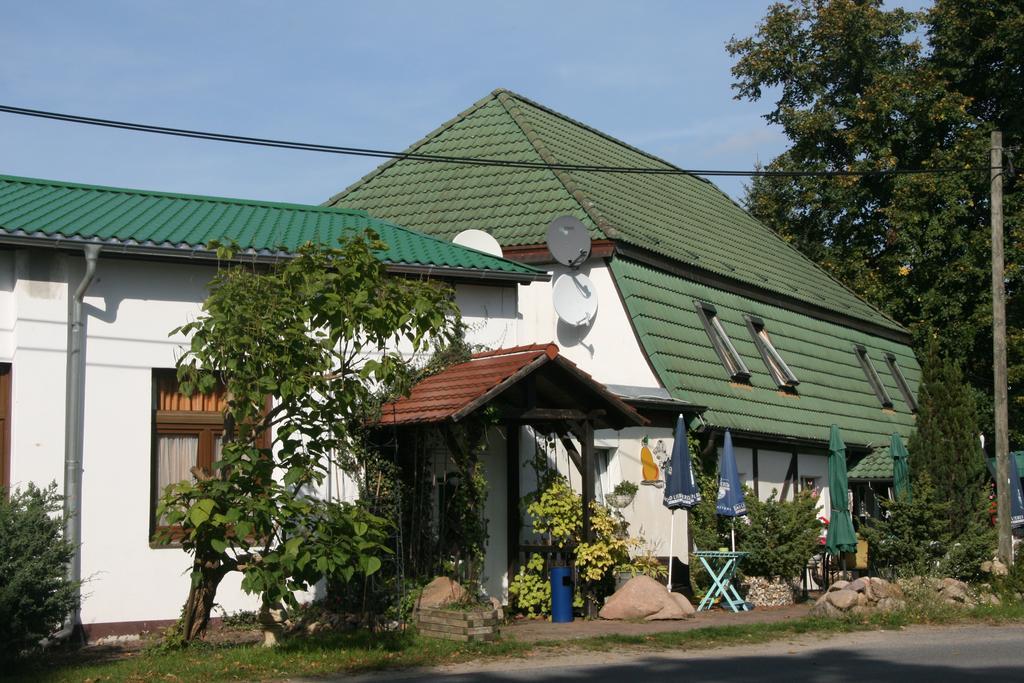 Romantik Landhaus & Pension Klaps Liebling 뤼벤 외부 사진