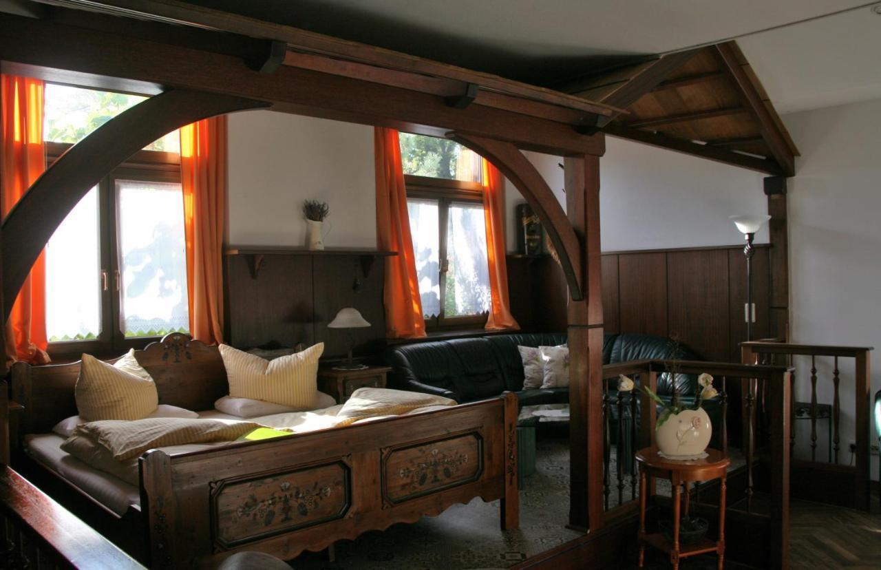 Romantik Landhaus & Pension Klaps Liebling 뤼벤 외부 사진