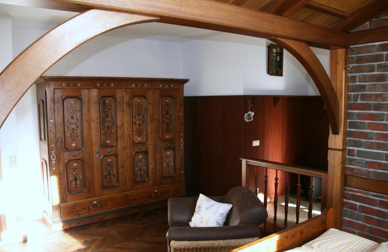 Romantik Landhaus & Pension Klaps Liebling 뤼벤 외부 사진